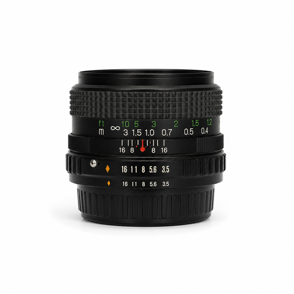 Fuji EBC X-Fujinon-W 28mm f/3.5 + Original Rectangle Lens Hood