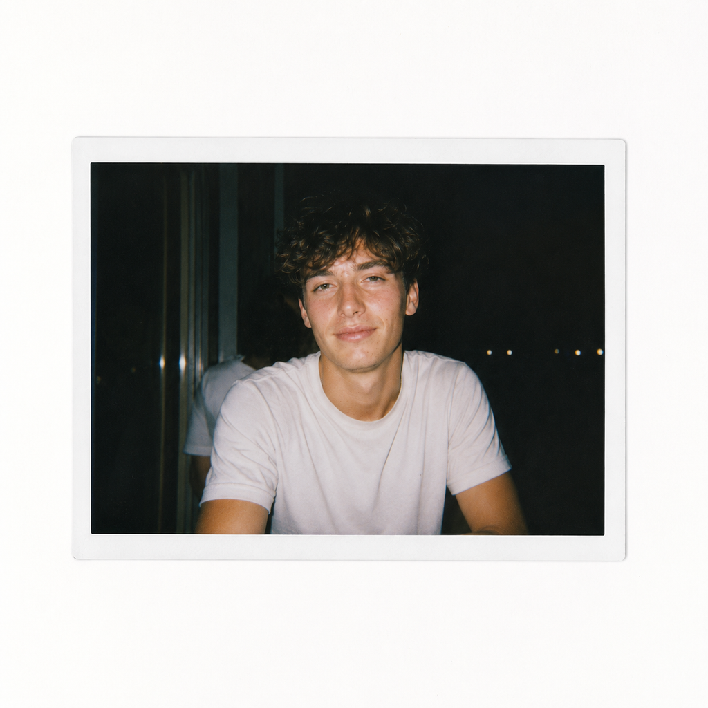 Polaroid EE100 Land Camera